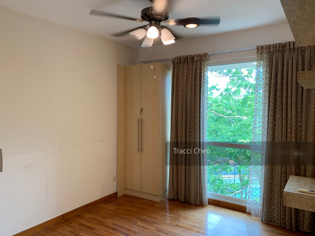 Savannah Condopark (D18), Condominium #205424921